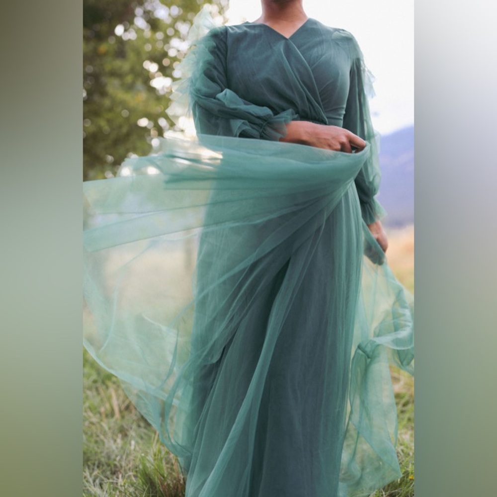 Dainty jewells dress 💚
